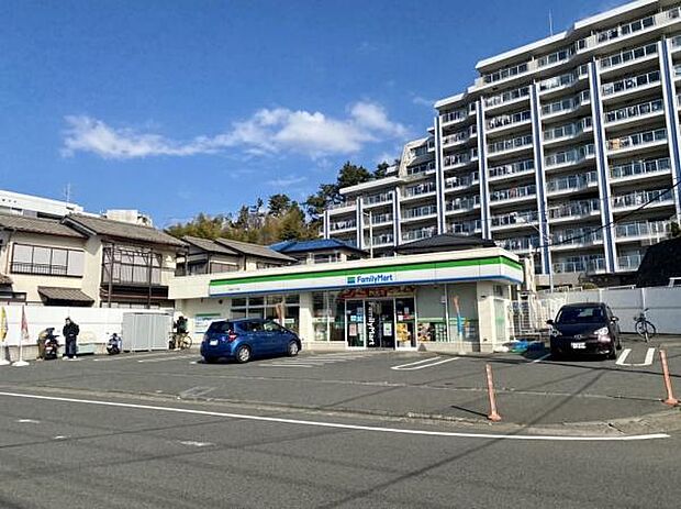 ファミリーマート本藤沢六丁目店まで1729m