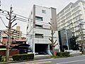 周囲には多様な...