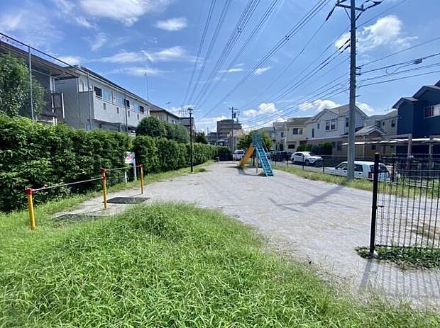 長後天神添西公園まで234m