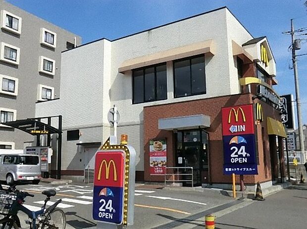 マクドナルド 藤沢石川店まで175m