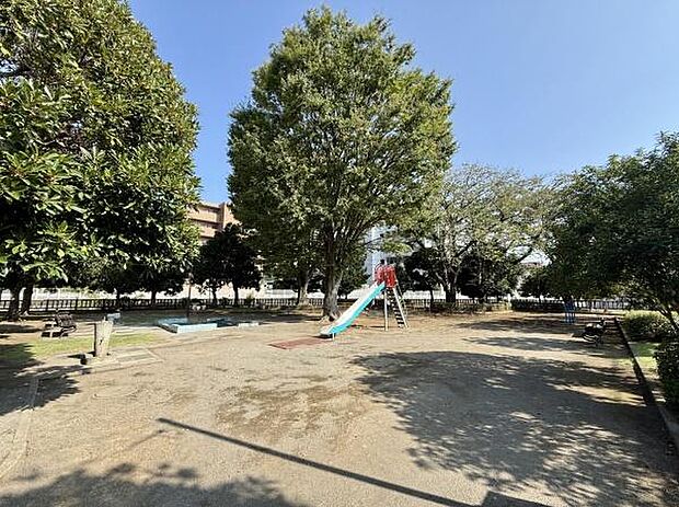 一色公園　まで240m