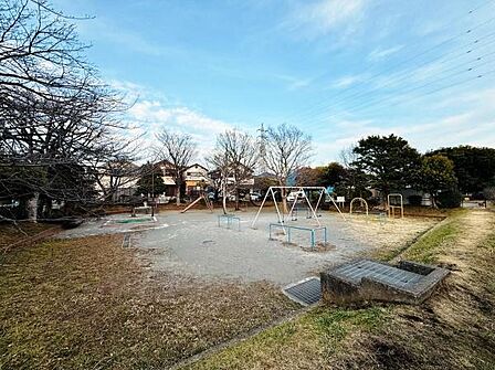 白旗廻り第二公園まで1045m