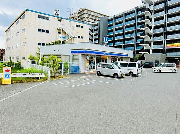 ローソン藤沢善行店まで473m