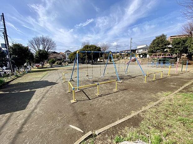 中丸公園3まで50m、きれいに整備されていてポストがある公園。