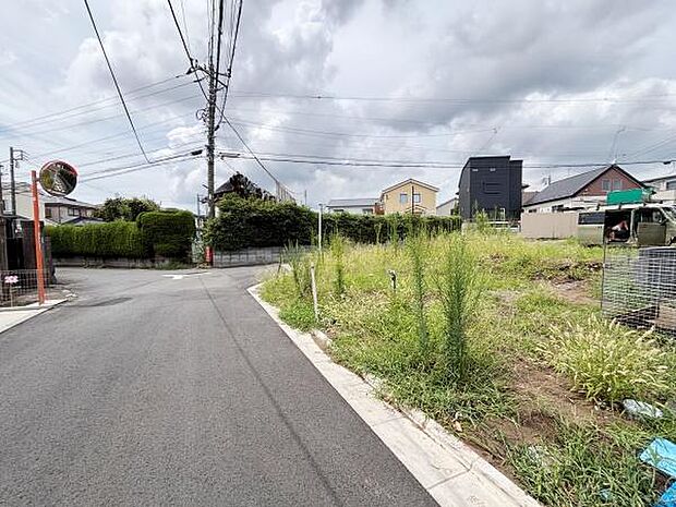 前面道路。