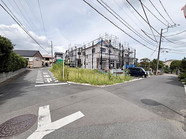 前面道路。