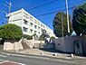 周辺：御所見小学校まで1937m、＊学校教育目標＊『豊かに学び育つ御所見の子』　　～えがお　かがやき　ささえあい～