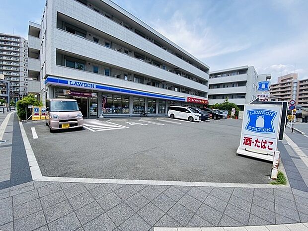 ローソン藤沢駅北口店まで402m