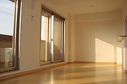 ドリーム　カム 3階3LDKのリビング/ダイニング