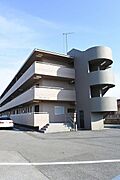 ファミール伊藤 3階 築40年5ヶ月の賃貸物件