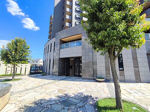 訪れた者に安らぎと品性を与える特別な空間です。