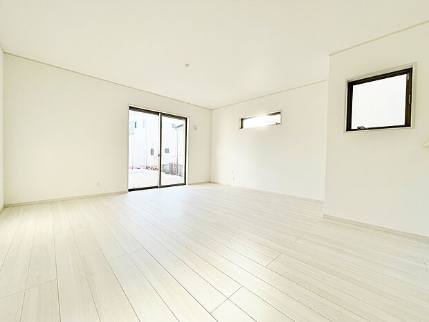 豊かな光と風を運んでくれるわが家自慢の場所。