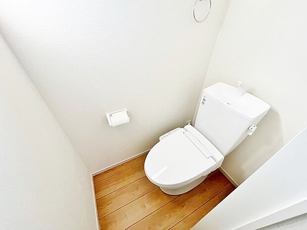 洗浄便座はいつでも快適に、清潔にご使用いただけます。