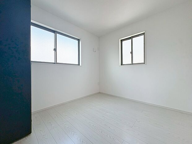 家具やレイアウトでお好みの空間を創り上げられます。