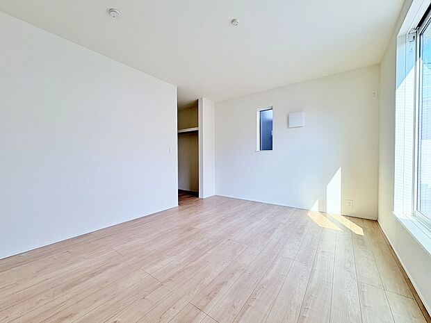 充実した生活は伸びやかな居室空間から始まります。