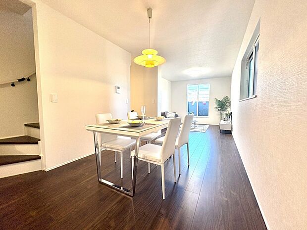 リビングを2階にすることで、通風・採光にも優れ、心地よい光と風があふれています。