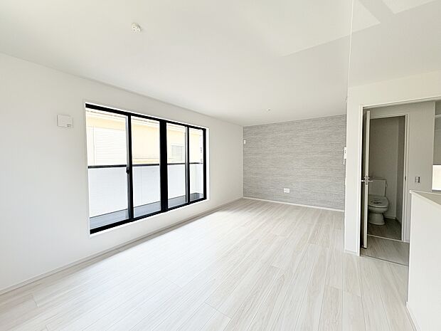 リビングを2階に設けることで通風・採光にも優れています。