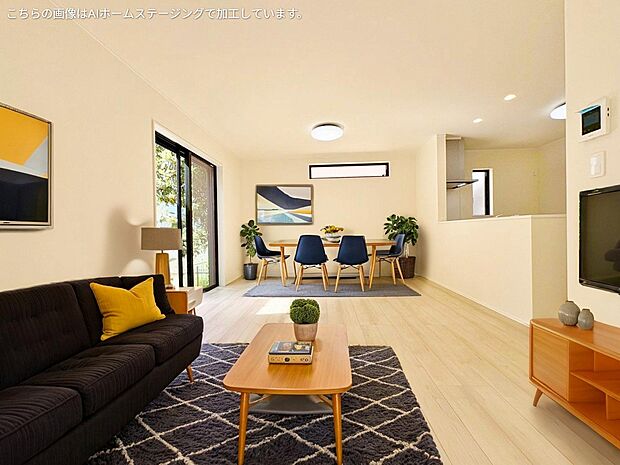 水廻りをキッチンのそばに集め、家事効率を考えた間取りです。※現況の物件写真に、CGによる画像処理がされています。