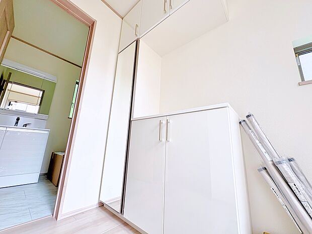 帰宅後すぐの手洗いも習慣化できる水廻り動線。