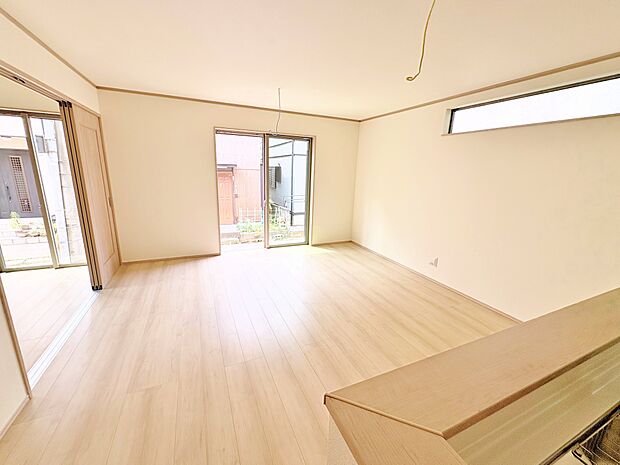 ひとつながりの空間になる、LDKと続き間居室のある間取り。