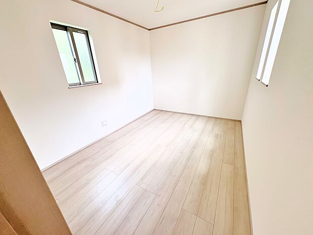 2階は全居室6帖以上の間取りです。