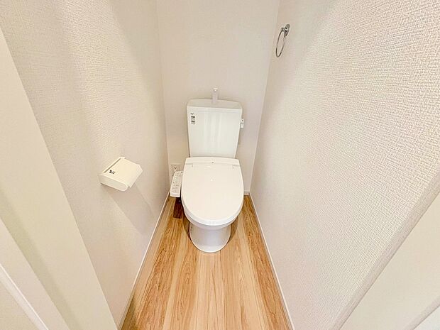 洗浄便座はいつでも快適に、清潔にご使用いただけます。