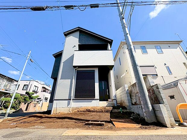 角地に面した邸宅。フレキシブルな間取りを採用しました。(令和7年10月 撮影)