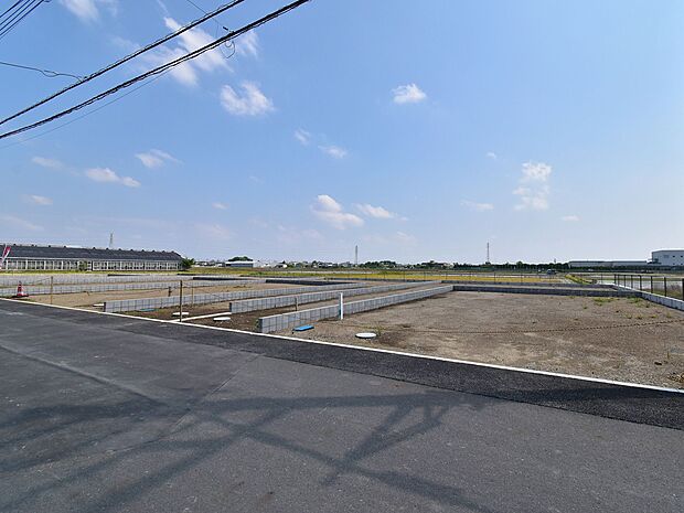 現地の採光や通風も実際にご確認下さい。(令和7年5月 撮影)