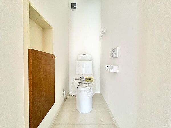白を基調としたシンプルながらも落ち着くデザイン。