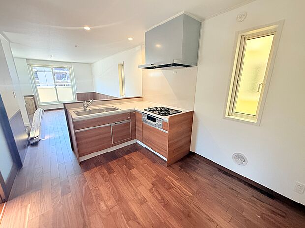 コミュニケーションを楽しめる対面式キッチンなら会話も弾みそう。