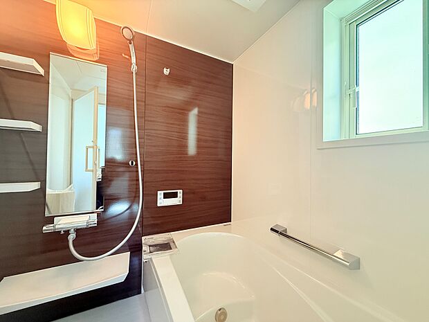 日々のストレスや疲れから心と身体を解放。上質の空間で優雅なバスタイムを。