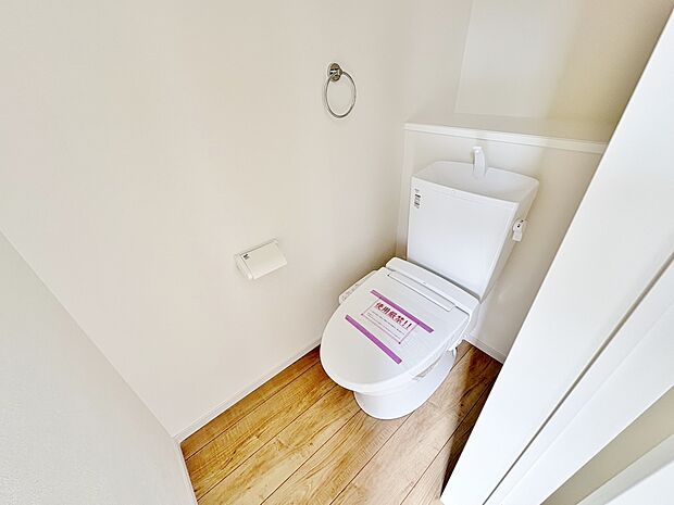 白を基調としたシンプルながらも落ち着くデザイン。