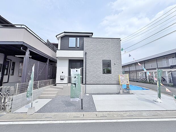 新越谷駅・南越谷駅徒歩17分の立地。2駅利用可能で便利です。