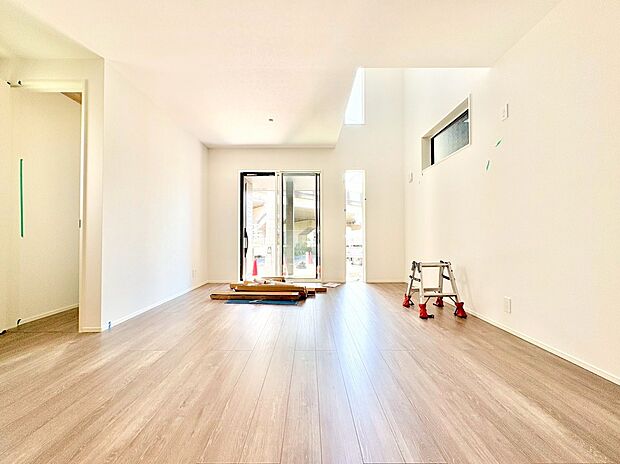 洗練された空気感の中にも落ち着きを感じる贅沢なＬＤＫ。