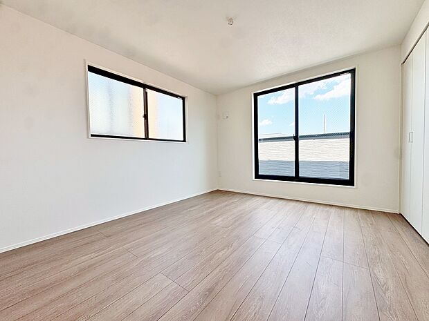 充実した生活は伸びやかな居室空間から始まります。