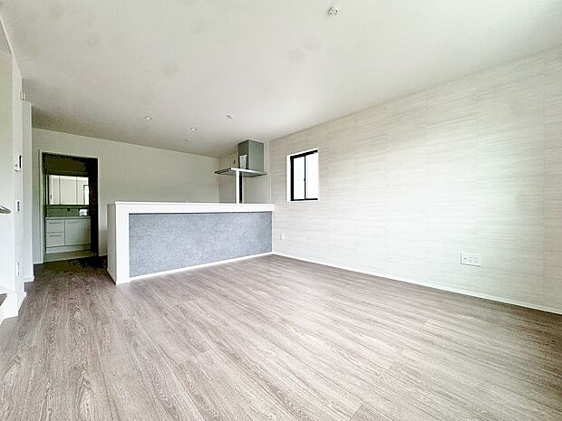 どこにいても空間全体を見渡せるおしゃれなＬＤＫです。