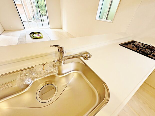 クリアな水が毎日使え、見た目にもスマートな浄水器一体型。