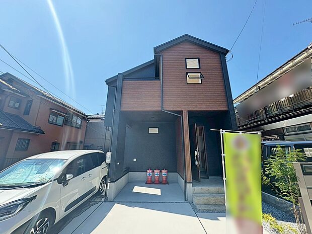 北本駅まで徒歩14分の立地。南東向きで日当たり良好なお住まいです。