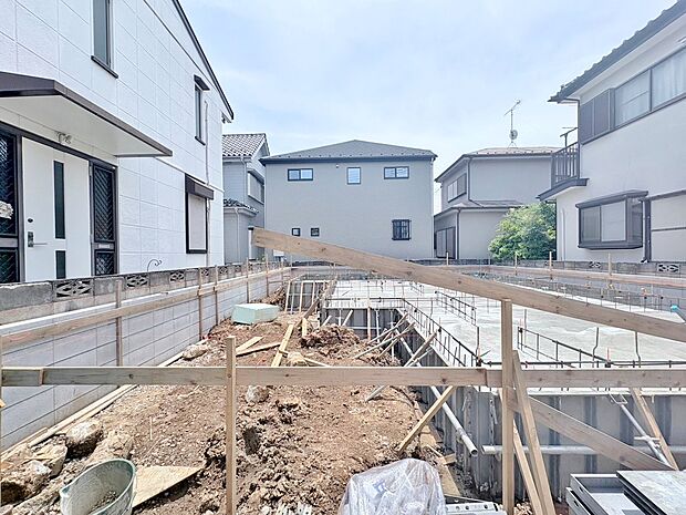 時間の経過と共に味わいが出る、素敵な『住まい』をお楽しみください。(令和7年6月 撮影)