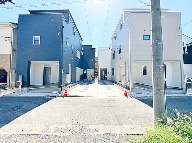 プライバシーに配慮した2階リビング。水廻りワンフロア設計で毎日の家事もラクラク。