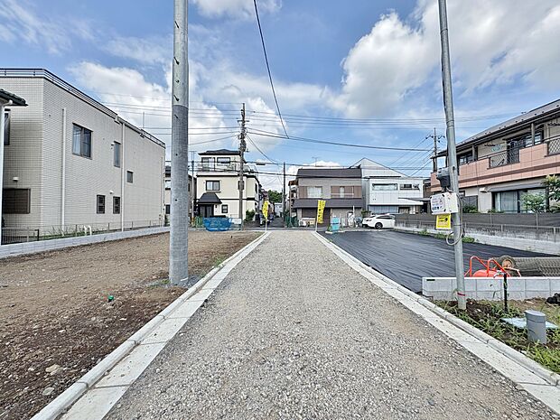 建物の居住性に拘った邸宅は「安らぎ」と「快適」を実現。(令和7年6月 撮影)