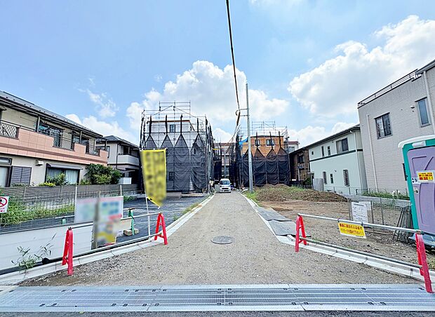 リビングイン階段を採用しコミュニケーション動線に配慮しました。(令和7年8月 撮影)