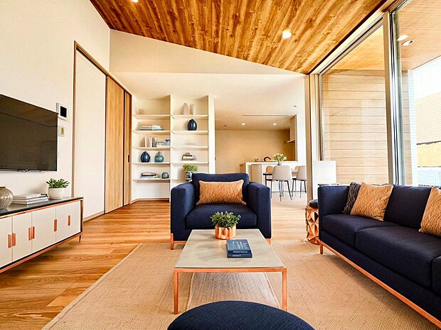 ご家族がくつろげる明るく広い空間を確保しました。※現況写真にCGによる画像処理済み