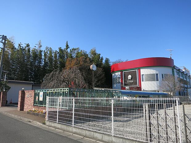 こばと幼稚園まで約1600m