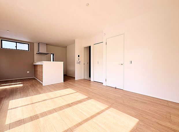 ワンフロアに水回りを集約した家事効率の良い間取り。