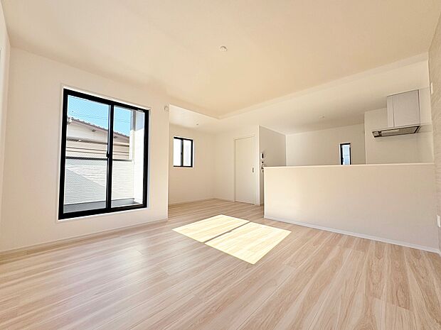 リビングを2階にすることで、通風・採光にも優れ、心地よい光と風があふれています。