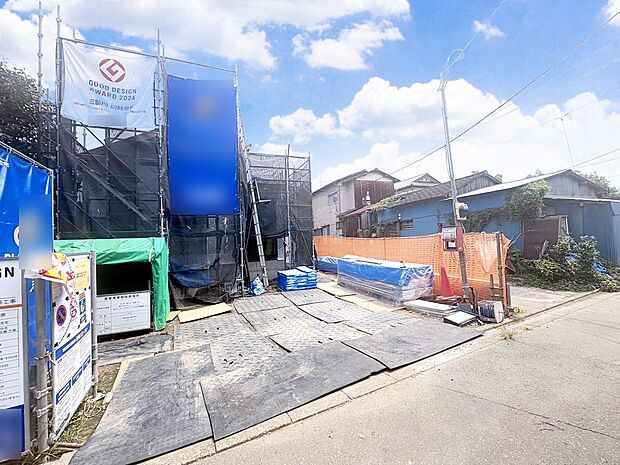 周りを見渡す遙かなる眺望とともに暮らす毎日。(令和7年8月 撮影)