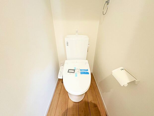 各階にトイレを設置しております。