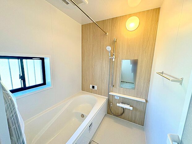 汚れにくい最新素材を採用。毎日のお掃除も簡単で美しさが続きます。