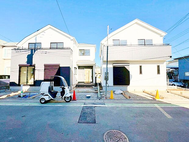 カースペースに2台駐車可能です。(令和7年12月 撮影)